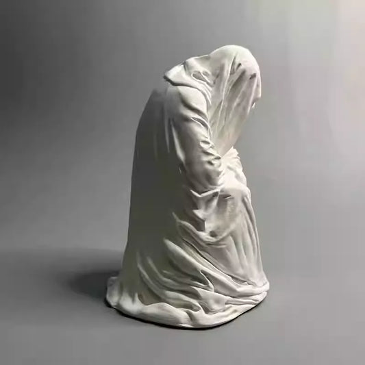 Veiled Silence Figure – Symbol of Stillness & Inner Space