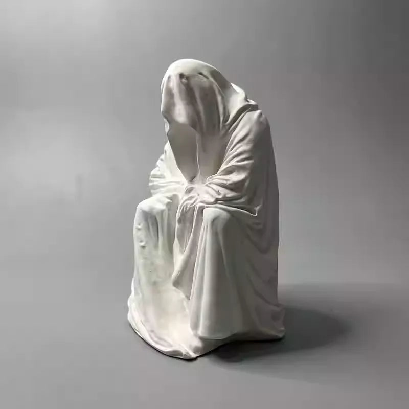 Veiled Silence Figure – Symbol of Stillness & Inner Space
